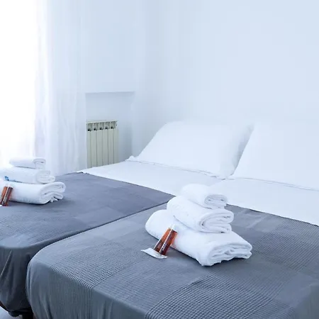 Luminoso A Centro Appartamento Cattolica